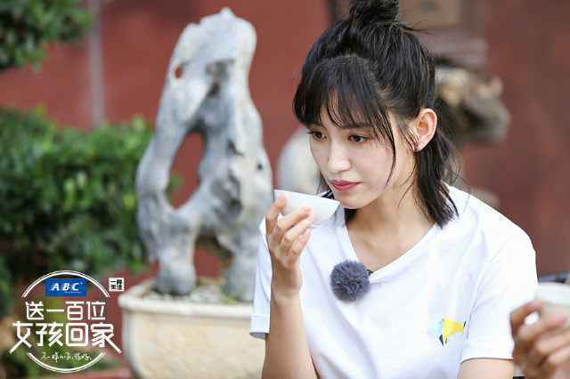 《送一百位女孩回家2》苏青魏璎珞附身 谈尔晴爆红后生活状态