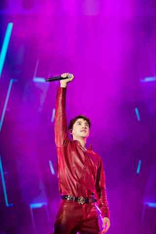 许魏洲获荣获“年度最受欢迎男歌手”大奖 实专成绩显著