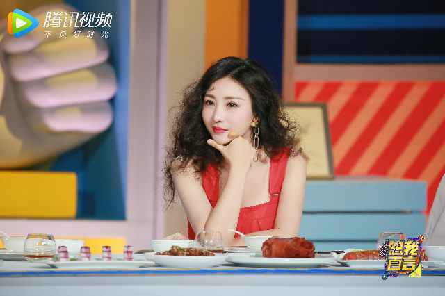 柳岩《恕我直言》自曝素颜出街无人识 孙坚称“前任把自己变红”