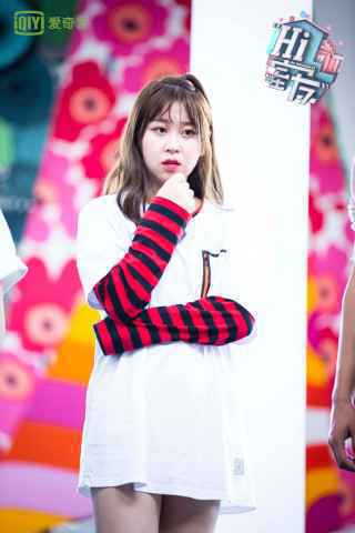 《Hi室友》首位客人宋小宝欢乐驾到 陈立农示范“最软萌”东北话