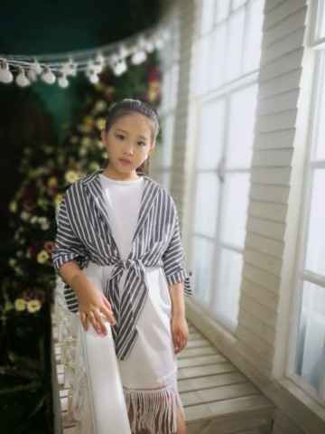 张碧晨《见与不见》：不施粉黛的走心最动人