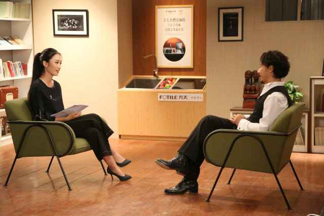 《一本好书》震撼首播 赵立新黄维德同台飙戏引热议！