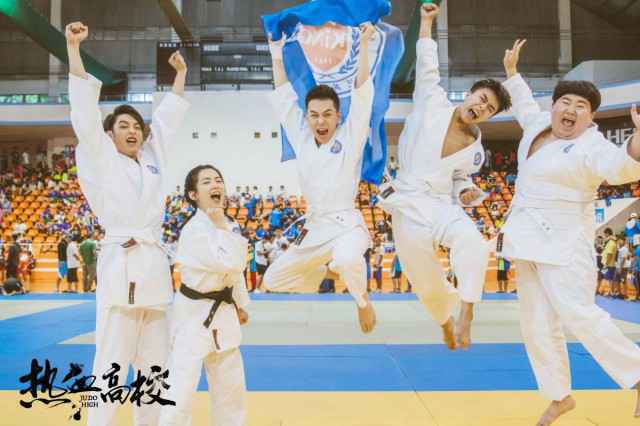 《热血高校》7.2爱奇艺上线 是谁的小眼睛还没watching热血帮？