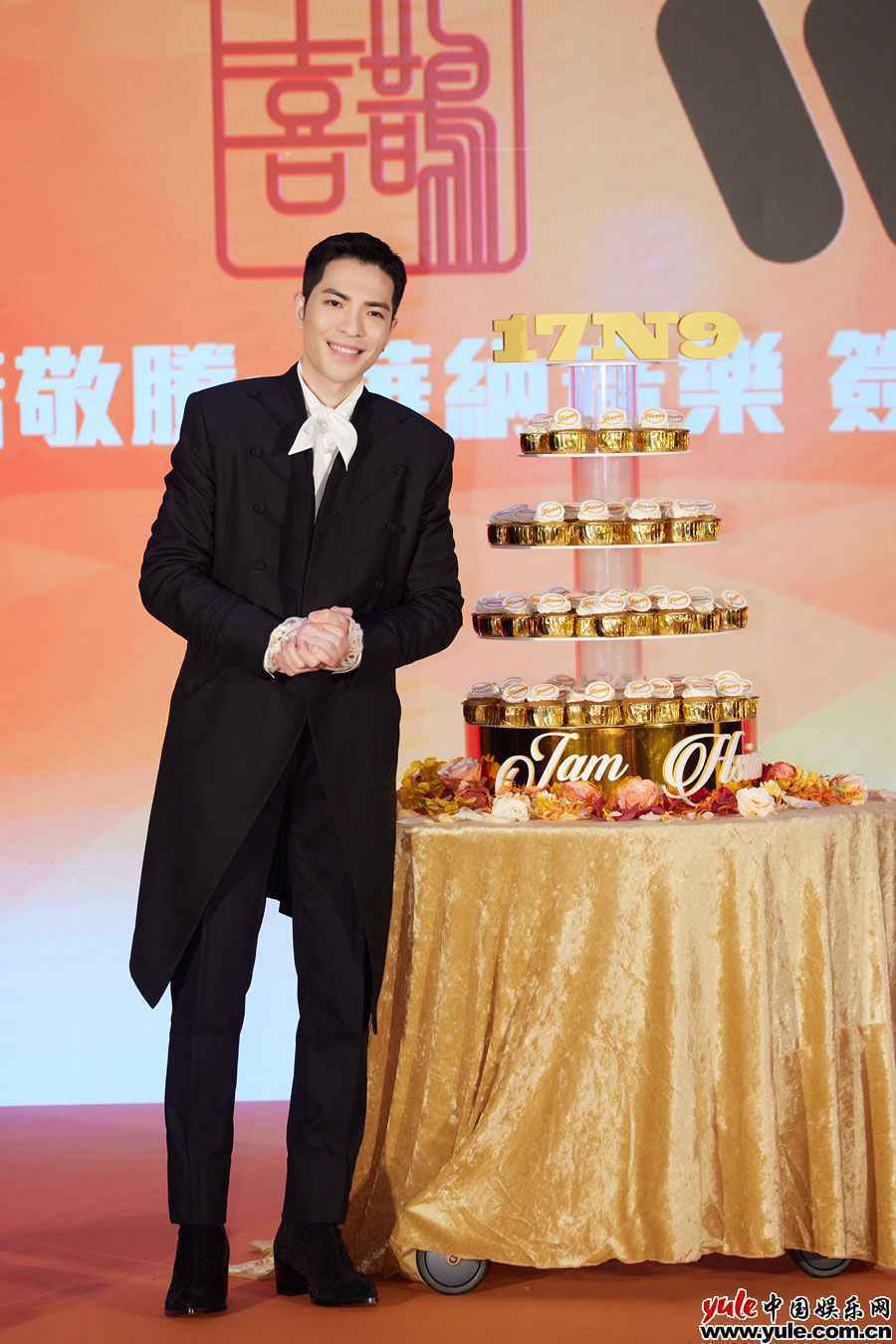 「金曲歌王」萧敬腾与华纳音乐携手宣布四度续约!