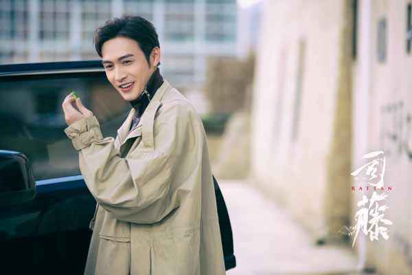 《司藤》火热开播 景甜张彬彬戏里戏外反差互动超有爱