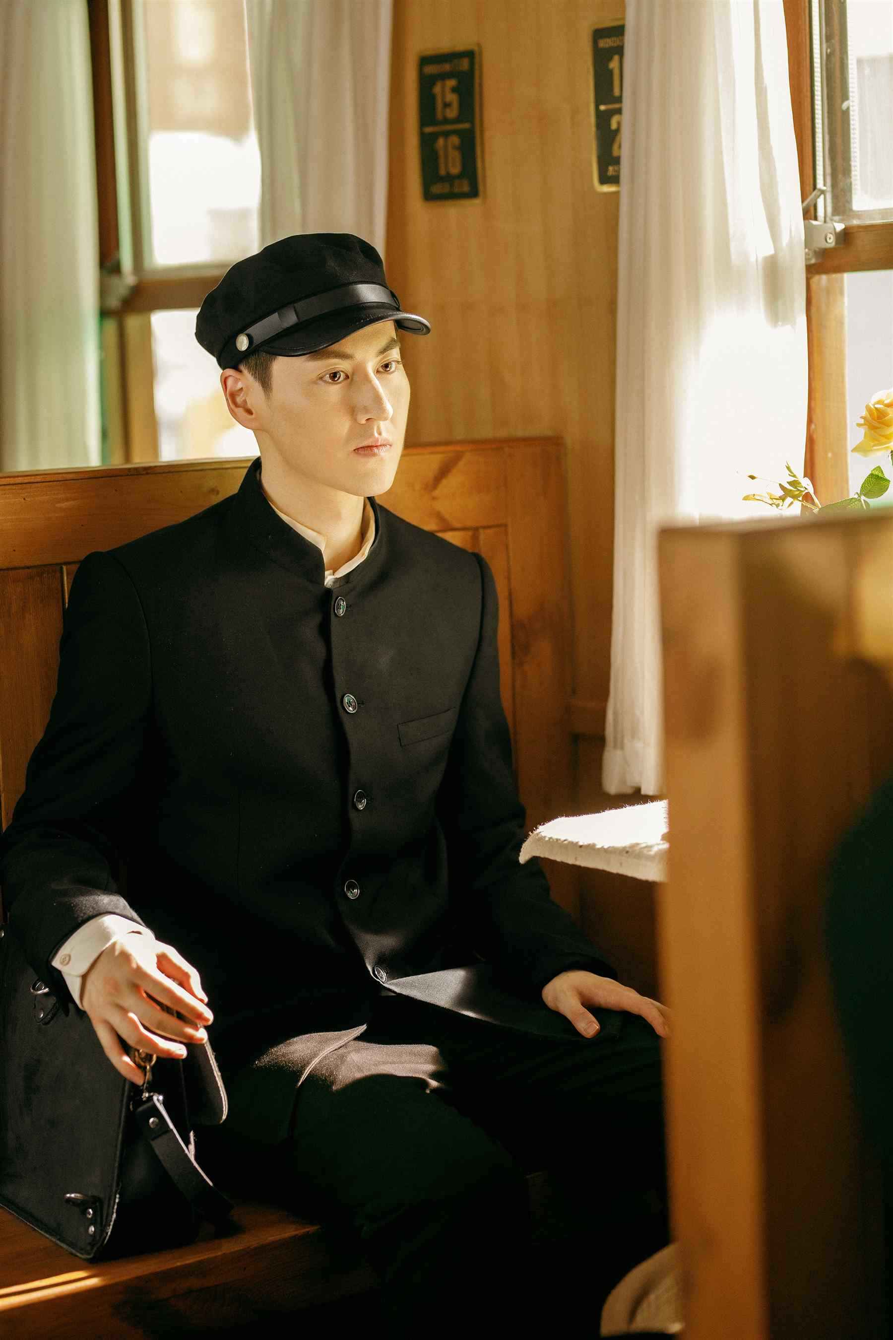 李俊逸《烈火军校》归国青年热血宣言 身表爱国之心