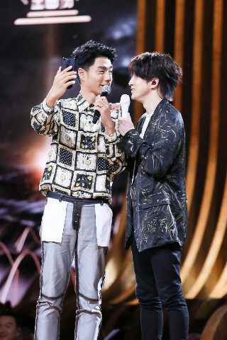 袁成杰金曲捞化身守护团团长 爆料薛之谦喝多了竟然做出这种事