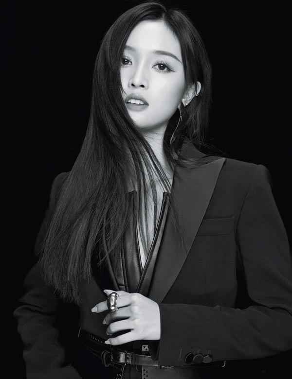 吴宣仪 | 稚嫩褪去 成熟未满