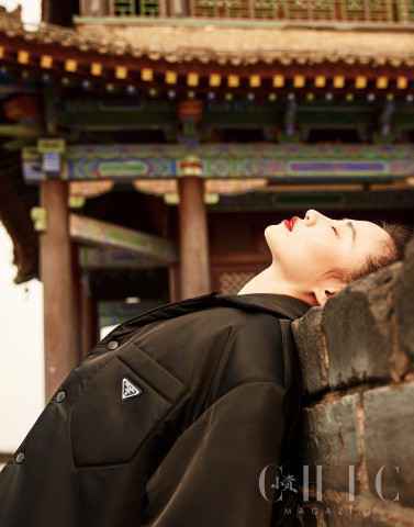 许魏洲最新珠宝大片曝光 音乐力量势不可挡