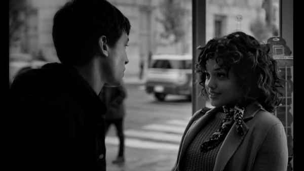 闪电侠女友来了！《正义联盟》科雷西克莱门斯加盟《闪电侠》大电影