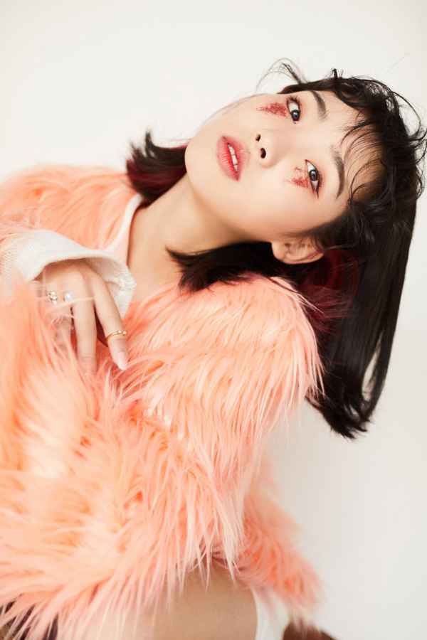 王瑞淇携好友钟抒曈共同演唱《柠檬主义》在线引关注