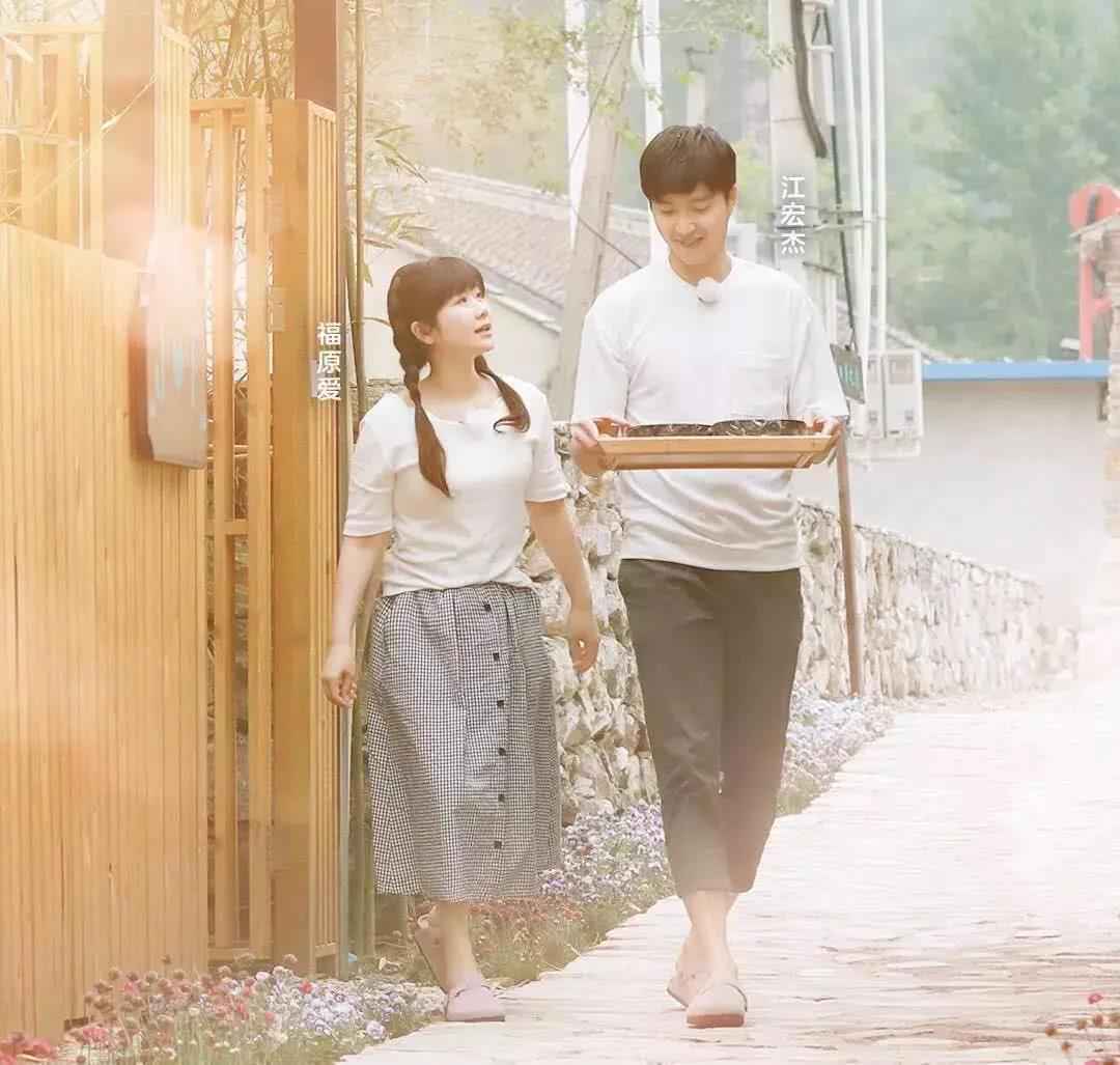 福原爱出轨之后,拒绝江宏杰面谈请求,文化排异撕碎“模范夫妻”