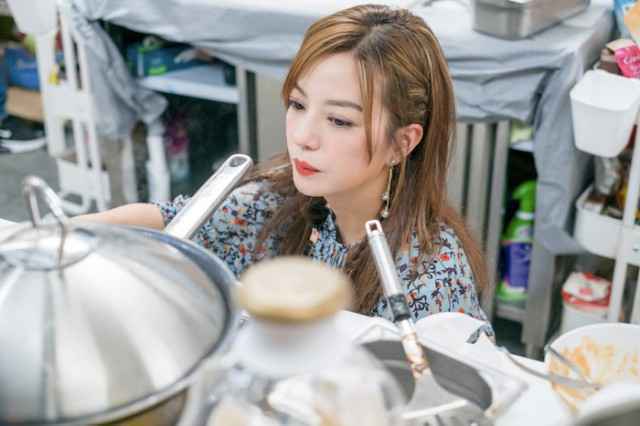 《中餐厅2》感动收官 赵薇宣传中华美食任重道远