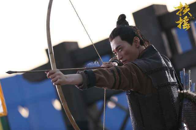 铁成誓死守护扶摇 贾本初走心表演“虐”观众