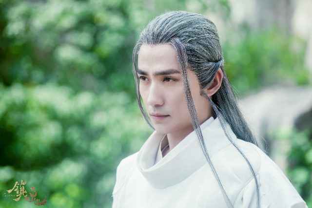 夜尊逆风翻盘C位出道《镇魂》解锁朱一龙新面孔