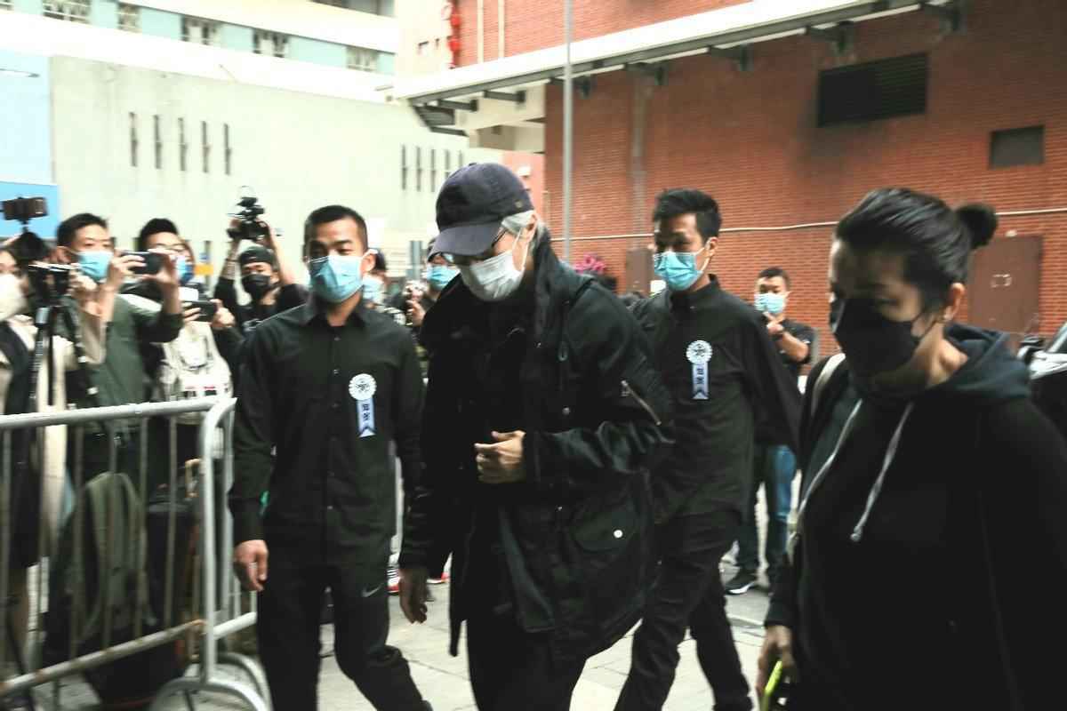 吴孟达葬礼:田启文被问到周星驰有些发烦,星爷一个举动令人点赞