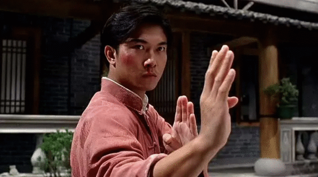 林正英后继有人,钱小豪继承衣钵搭档徐少强再战僵尸片,有内味了