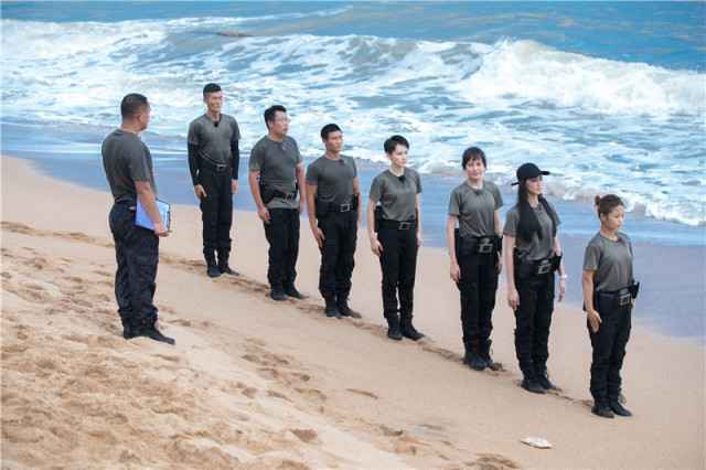 蒋璐霞刚柔并济迎风而上 热血青春火力全开