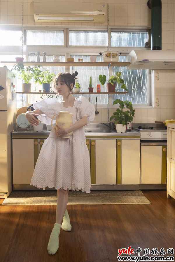 王心凌《心灵的冒险》MV今首播 一秒出境神游世界各地