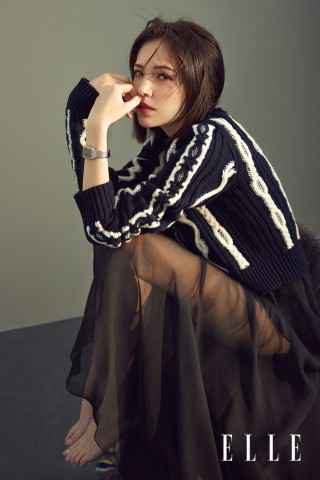 刘畊宏小泡芙温馨献唱《新乌龙院》 酷萌墨镜造型大跳“乌龙舞”