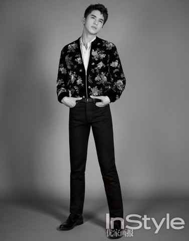 张敬轩演唱会红馆开唱 陈慧琳关智斌惊喜助阵