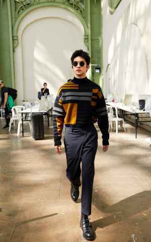 奶酷rapper李让十六日携新歌燃情回归 一往无前不问过往