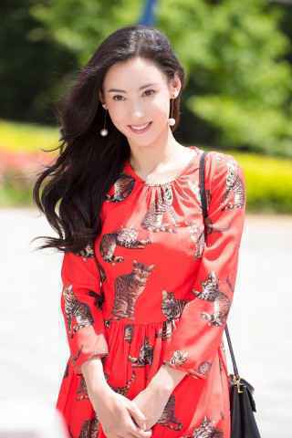 许靖韵卡位晋级逆风翻盘 家人隔屏鼓励温馨感人