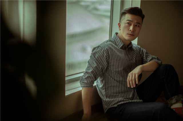 吴青峰现身春浪音乐节 献唱新歌《Everybody Woohoo》