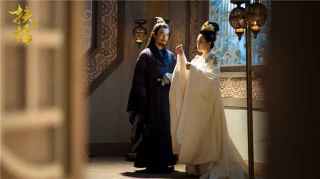 《扶摇》收视高燃破1创新高 杨幂阮经天风雨归来誓守姚城