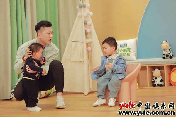 “爸爸,这次换我来保护你”!《爱上幼儿园6》萌娃让袁成杰烧饼管栎泪目