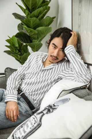 江疏影献唱《诺言》致敬经典 从心解读“演员”情商满分