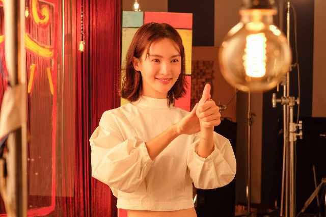 金晨献唱残联公益歌曲《爱的阳光》 为爱发声暖心十足