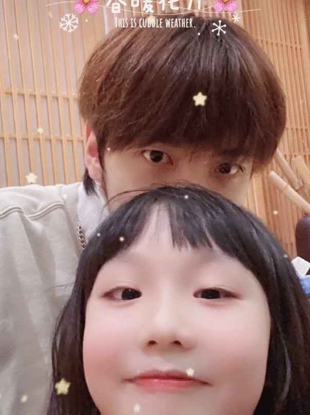 暗示离婚?洪欣晒与儿女合照秀幸福,喊话一家人一起却独缺张丹峰