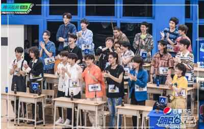 《明日之子乐团季》学员不同风格热血开启乐团首秀