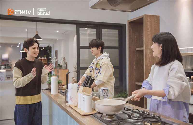 《朋友请听好》渣男说：三年爱情轰轰烈烈，十年相伴比水无味