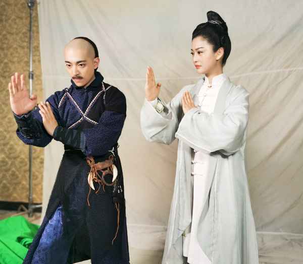 联合出品人、制片人姜蓉蓉出席电影《侠女严咏春》开机仪式并饰演五枚师太角色