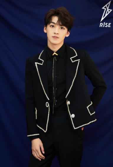 何洛洛《明日之子》第三季帮唱嘉宾 为兰西雅首次挑战拉丁风格木偶舞