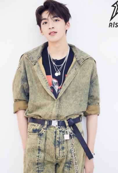 何洛洛《明日之子》第三季帮唱嘉宾 为兰西雅首次挑战拉丁风格木偶舞