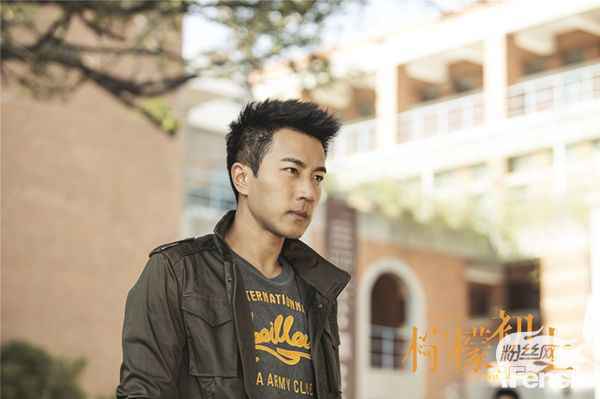 刘恺威回忆大学 分享校园恋爱秘事