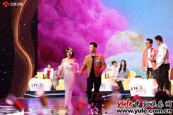 《新相亲大会》:世界上有多少遇见，是久别重逢