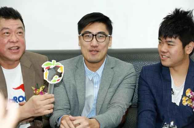 孙德荣透露罗志祥近况：买凤梨支持新疆棉都被骂