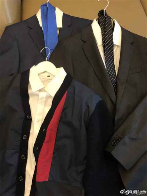 47岁港星马浚伟考上北大 备四套西装