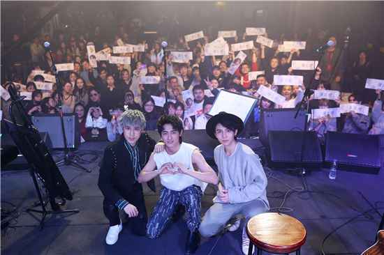 “3Q音乐人计划 新专辑圣诞首唱会”演唱了哪些歌曲？