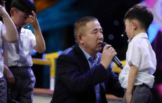 听听他们的声音!《星空下的童话》李晟王博文扣开萌娃心门