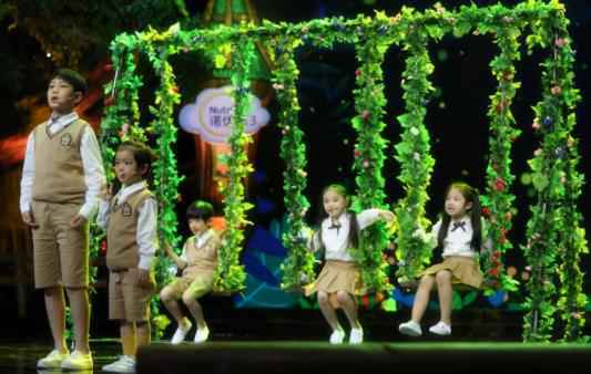 听听他们的声音!《星空下的童话》李晟王博文扣开萌娃心门