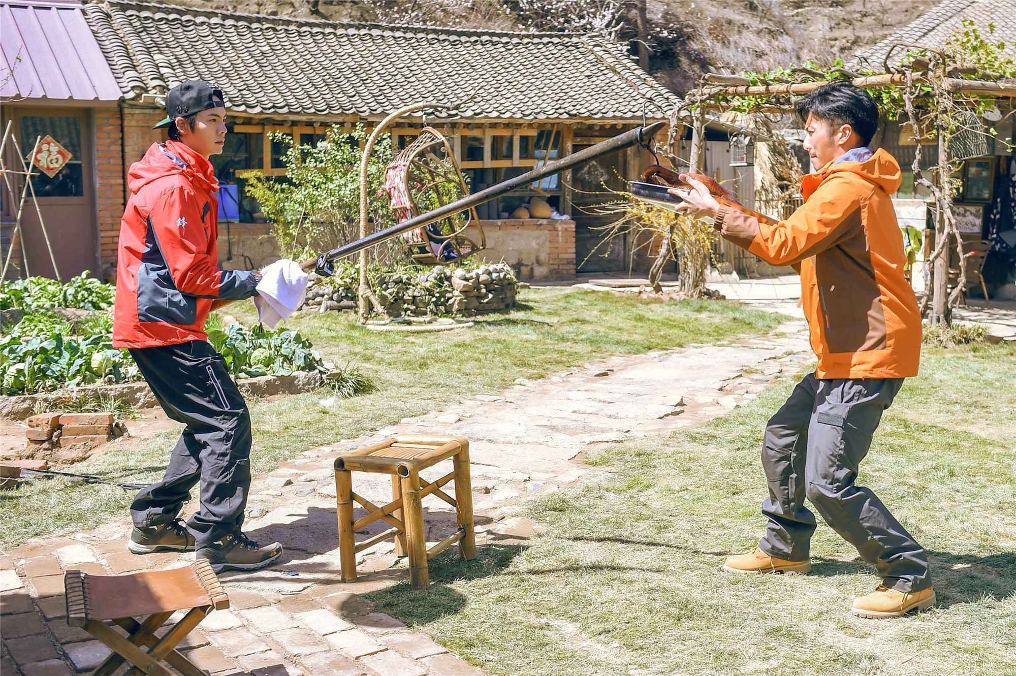 陈伟霆谢霆锋：《十二道锋味》师兄弟上演美食美色大戏