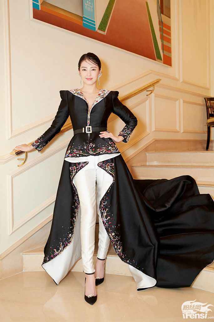 金像奖星装大有来头 周冬雨窦靖童有范