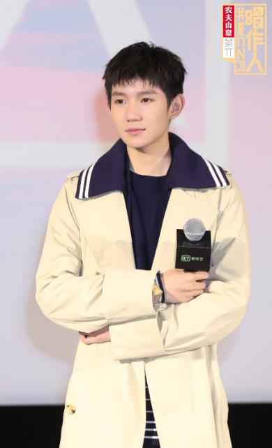 《我是唱作人》定档4月12日！热狗现场点评王源Rap