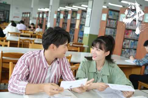 赵宝刚《青春斗》热度升级 郑爽领衔“反套路青春”