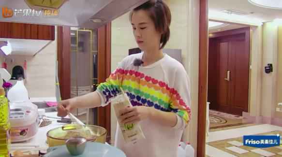 奶奶嘱咐安迪“听妈妈的话”，原来黄圣依婆媳、母子关系那么甜！